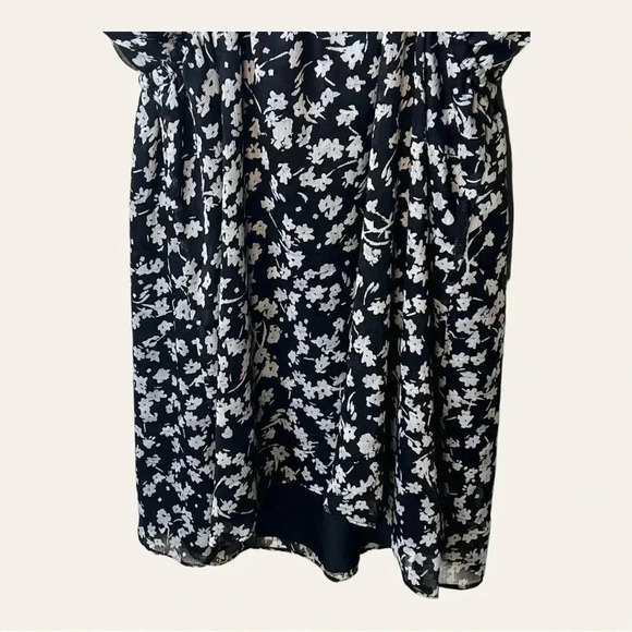 0175W. BCBGENERATION MINI DRESS SIZE SMALL‎ BLACK FLORAL - Picture 8 of 9